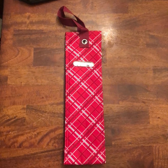 NWT Tupperware insulated Red wine tote - Picture 1 of 1